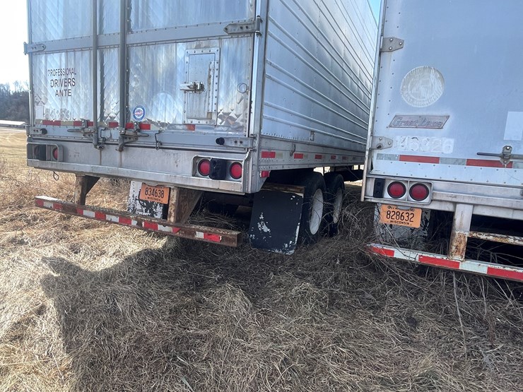 1999-utility-53'-image-6