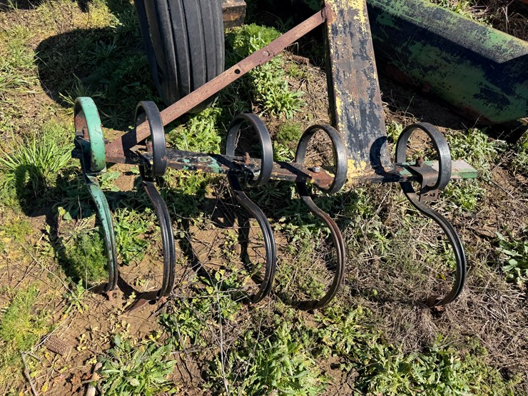 #42473-•-levee-squeeze-w/seeder-109-image-20