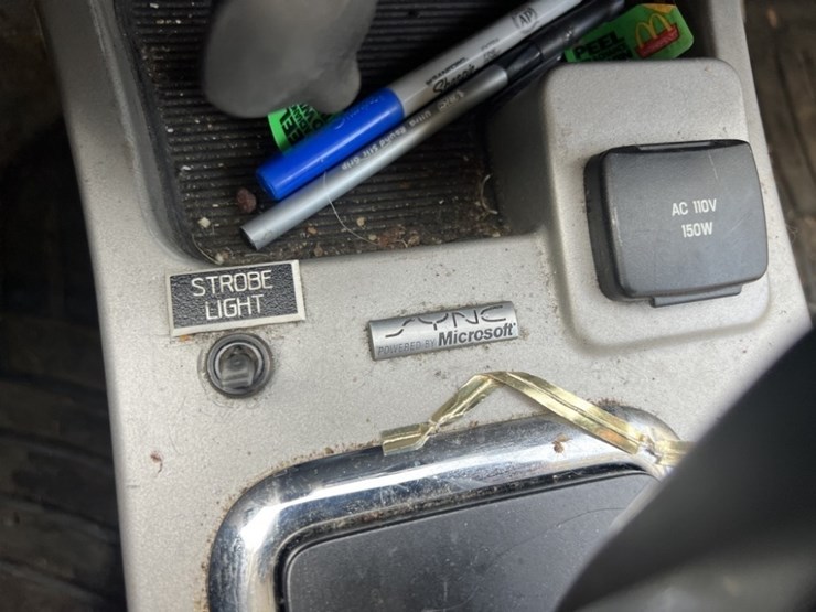 2012-ford-escape-image-29