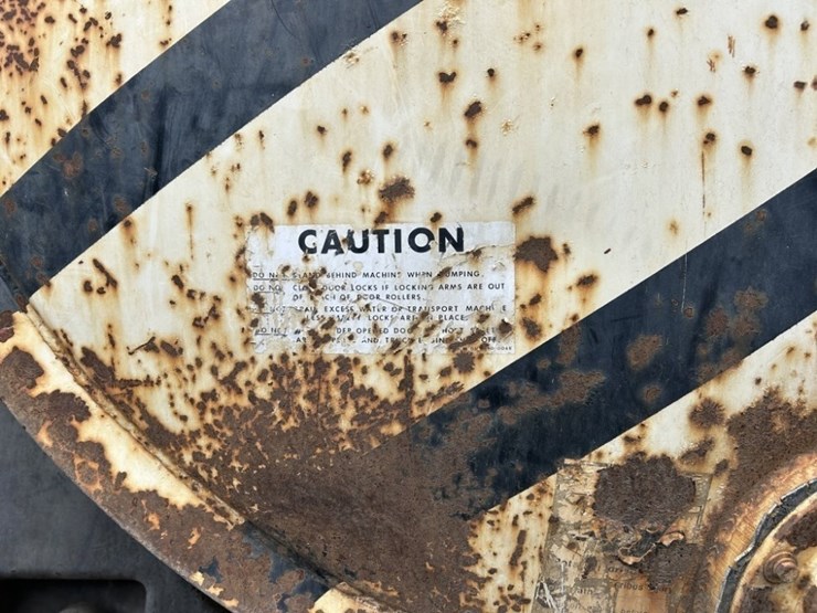 1994-ford-l8000-image-40