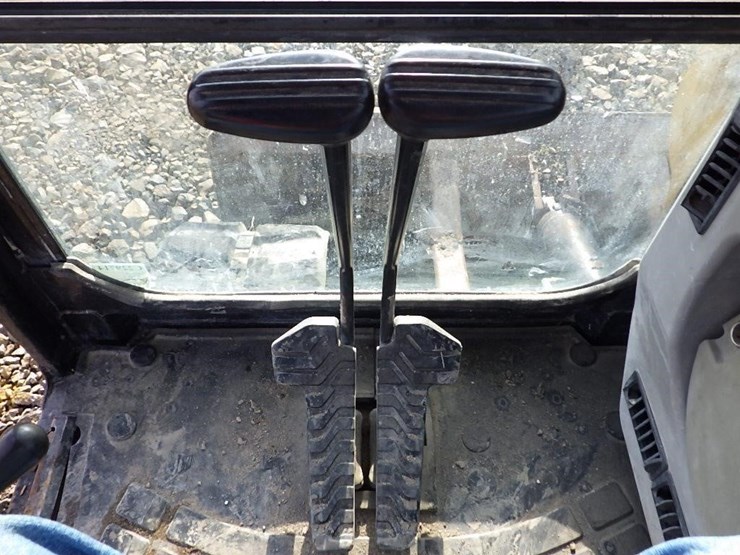 2013-caterpillar-308e-image-35