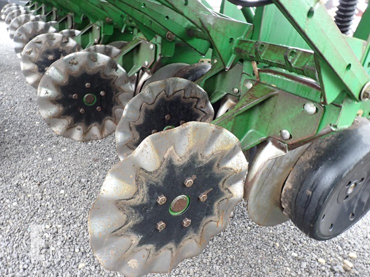 john-deere-1530-image-12