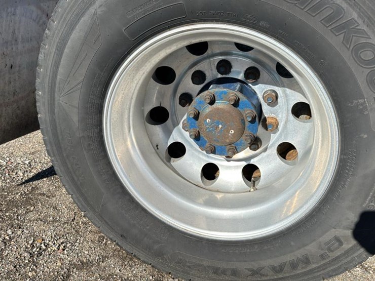 2000-international-9900-image-23