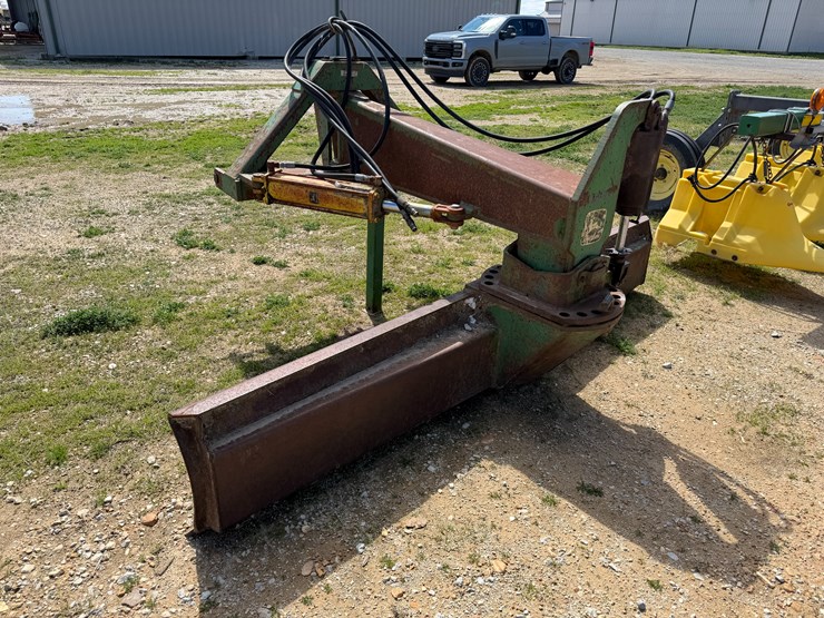 john-deere-155-image-4