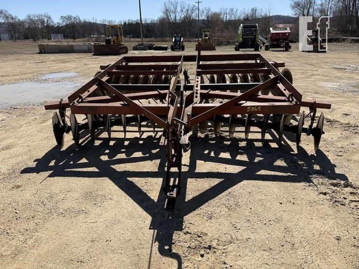 international-370-image-2