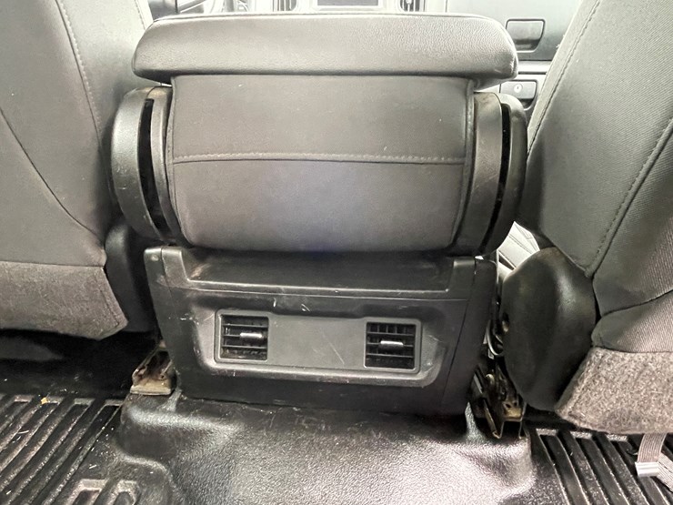 2020-chevrolet-2500hd-image-51