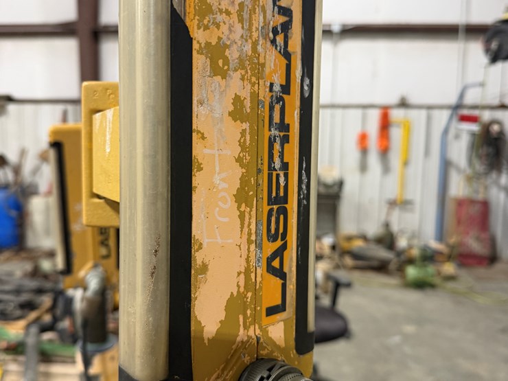 #37049-•-**-spectra-precision-twin-laser-plane-w/control-system-image-5