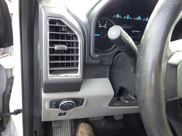 2016-ford-f150-image-30