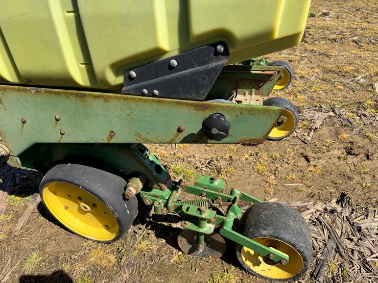 john-deere-1720-image-30