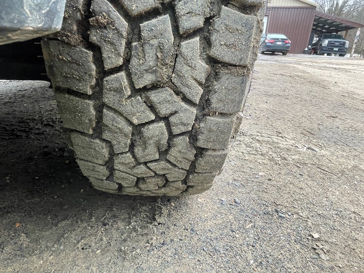 2020-chevrolet-2500hd-image-74