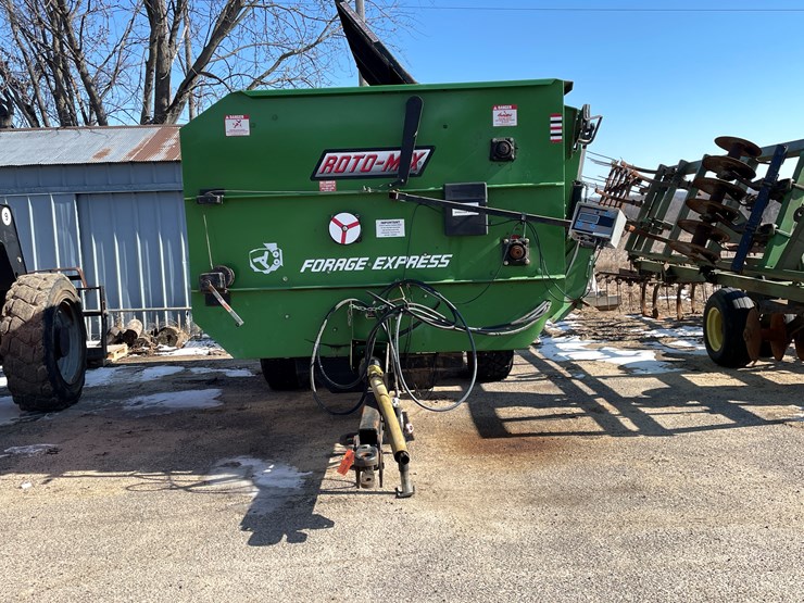 #1014-•-roto-mix-forage-express-image-2