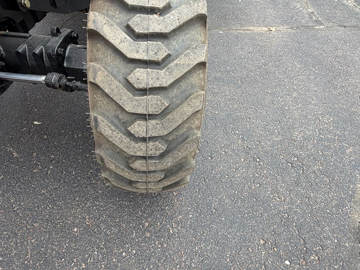 #1022-•-mahindra-2638-tractor-with-loader-(eau-claire,-wi)-image-40