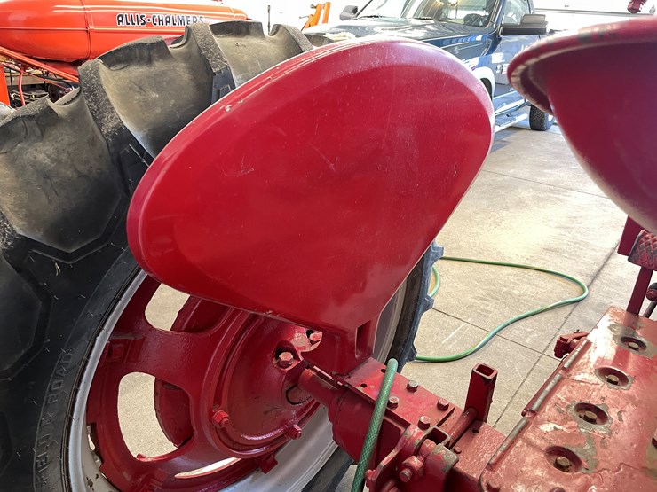 #1024-•-mccormick-farmall-h-tractor-(galesville,-wi)-image-20