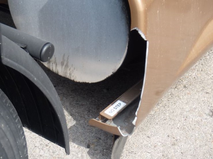 2022-kenworth-t680-image-12