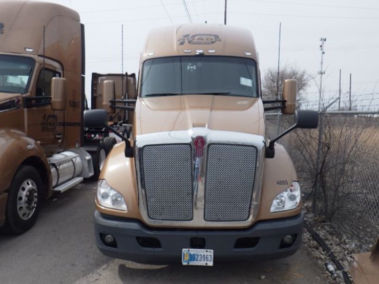 2022-kenworth-t680-image-2