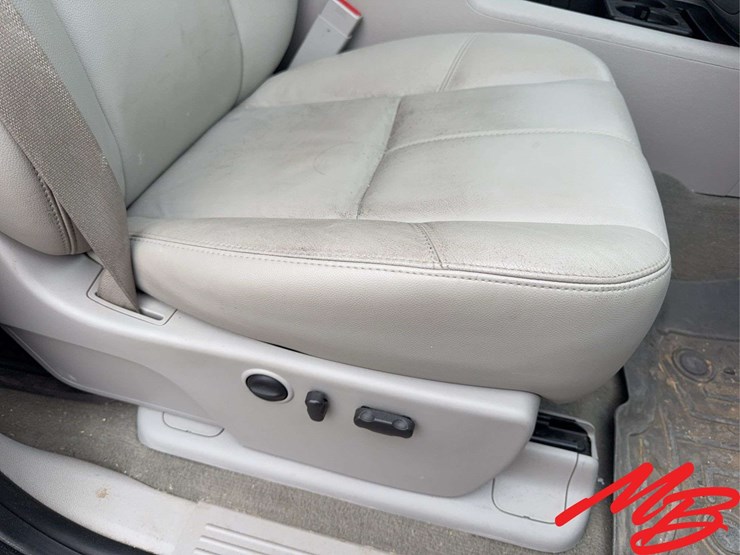 2009-gmc-sierra-2500-image-40