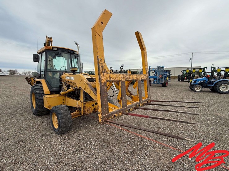 john-deere-310d-image-4