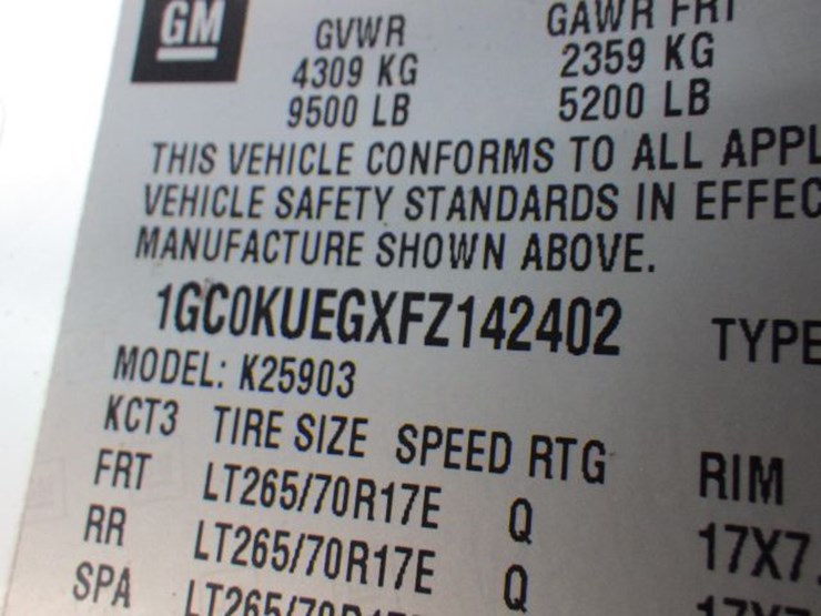 2015-chevrolet-silverado-2500-image-13