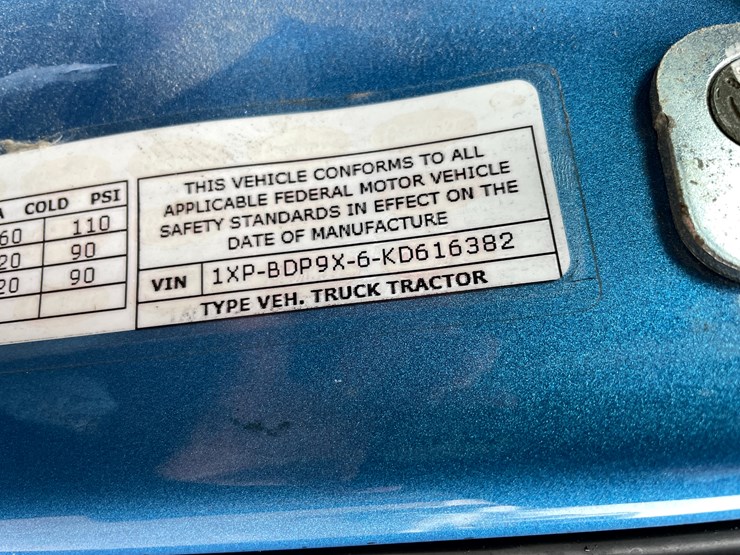 2019-peterbilt-579-image-67