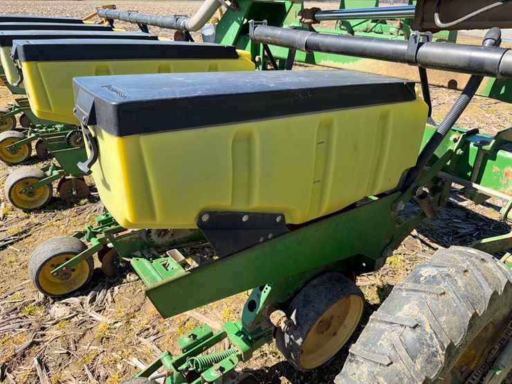 john-deere-1720-image-51