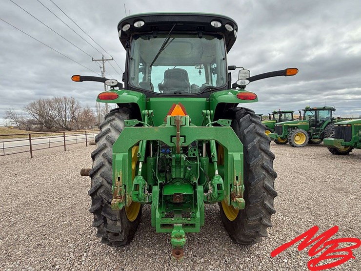 2013-john-deere-8285r-image-8
