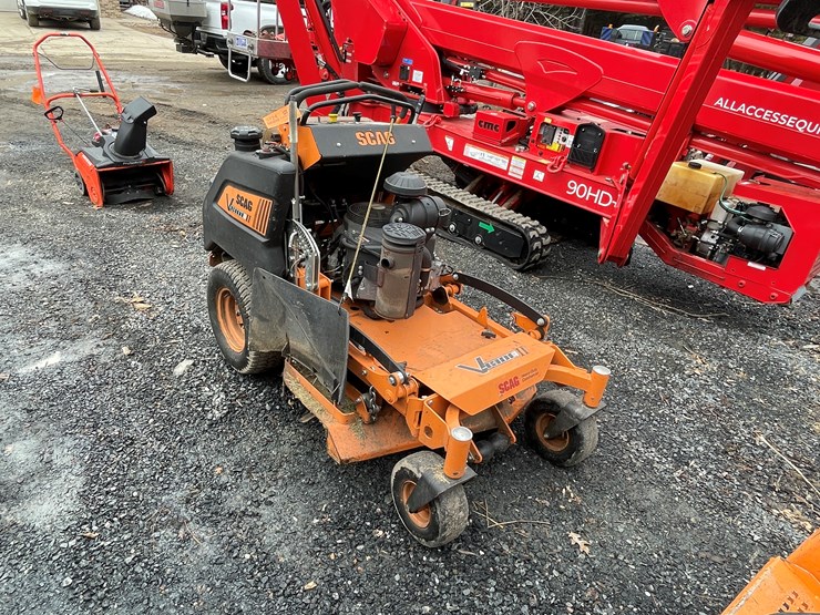 #1016-•-scag-v-ride-lawn-mower-(fall-creek,-wi)-image-3