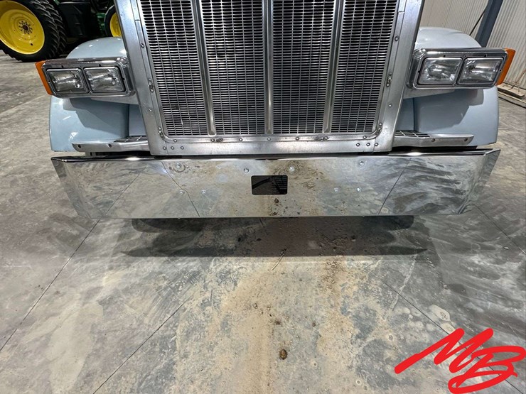 2007-peterbilt-379-image-34