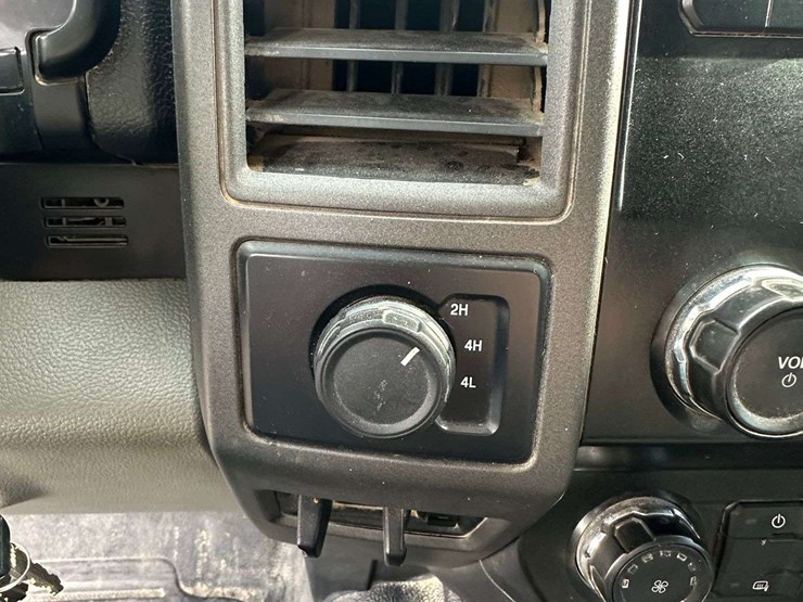 2019-ford-f250-xl-image-24