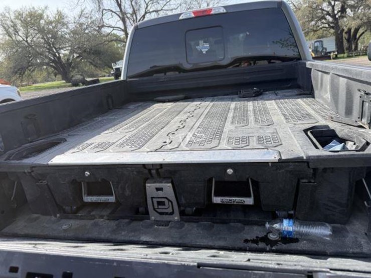 2016-ford-f150-xlt-image-8