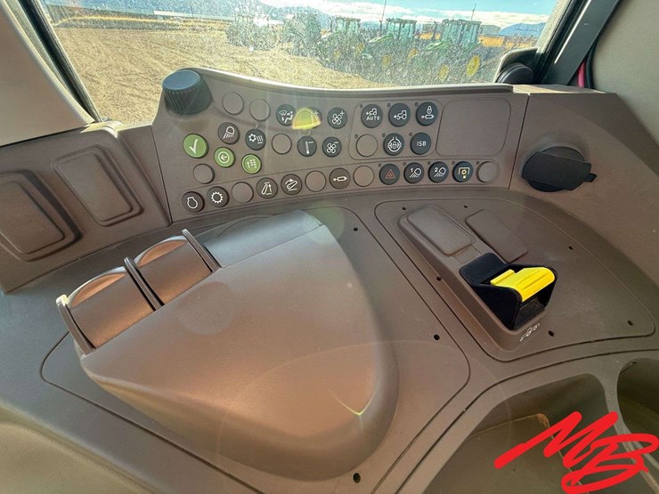 2020-john-deere-6120m-image-15