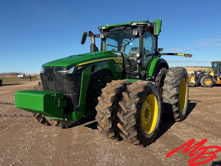 2020-john-deere-8r-410-image-3