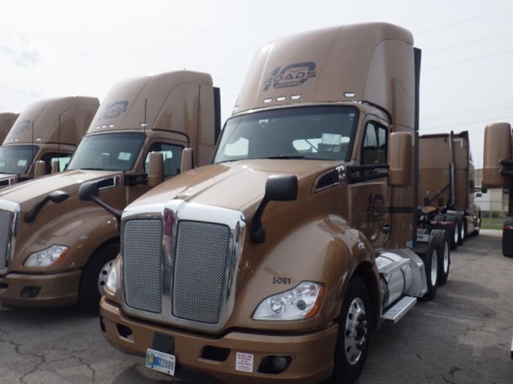 2022-kenworth-t680-image-1