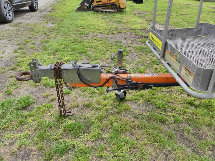 2016-jlg-t350-image-3