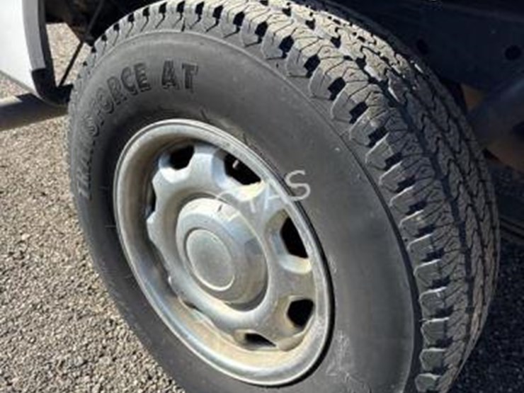 2013-ford-f150-xl-image-6