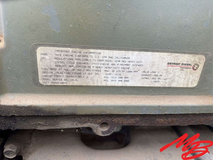 2005-freightliner-columbia-120-image-23