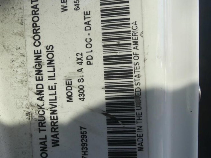 2007-international-durastar-4300-image-16