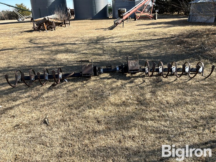 track-scratcher-image-2