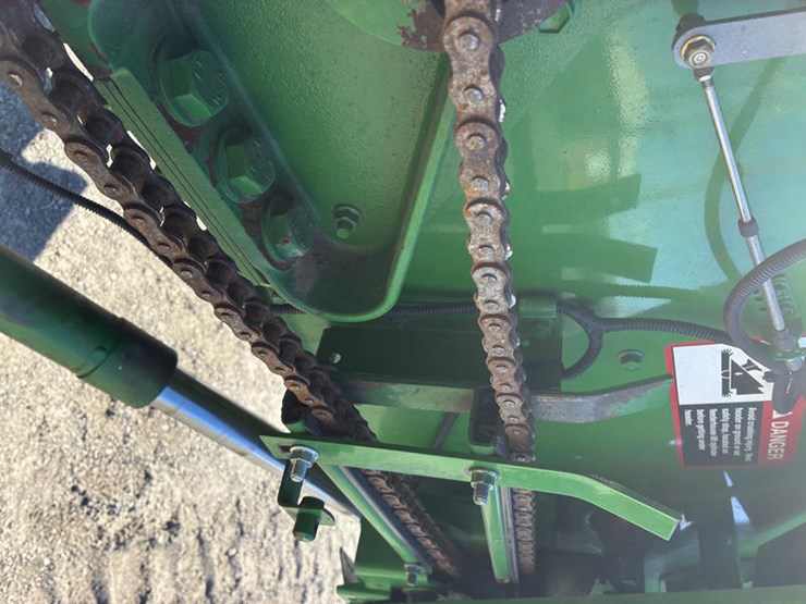 2005-john-deere-9660-sts-image-68