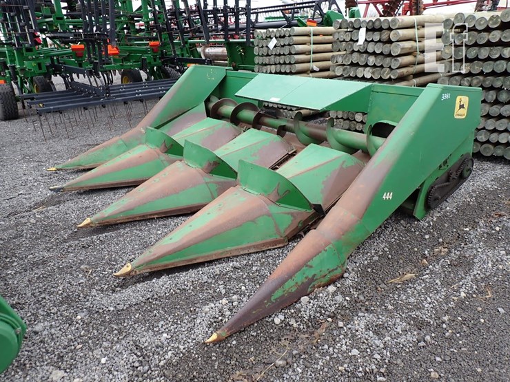 john-deere-444-image-1