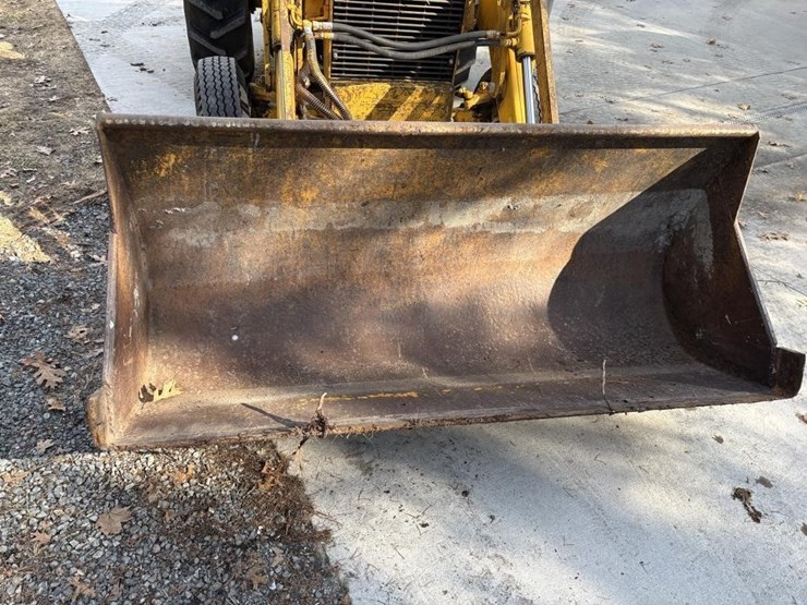 case-construction-king-480-industrial-tractor-image-15