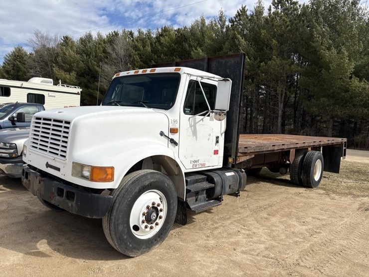 1994-international-4900-image-1