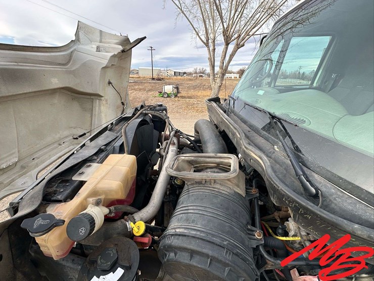 2008-international-7400-image-48