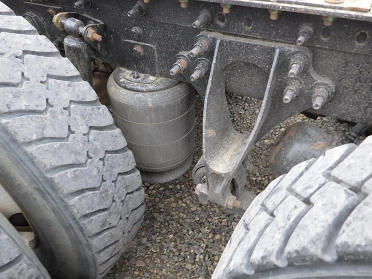 2016-international-prostar-image-14