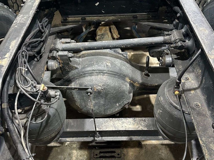 2007-peterbilt-379-image-94