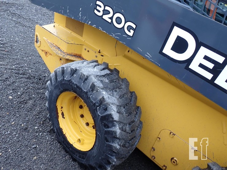 deere-320g-image-5