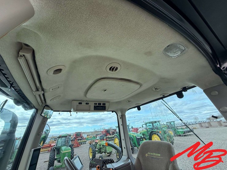 2013-john-deere-8285r-image-26