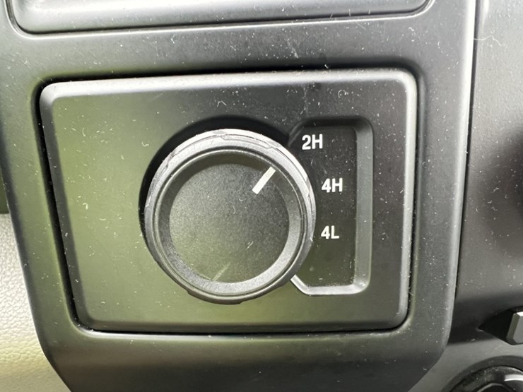 2016-ford-f150-image-26