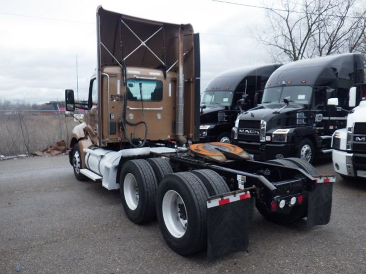 2022-kenworth-t680-image-13