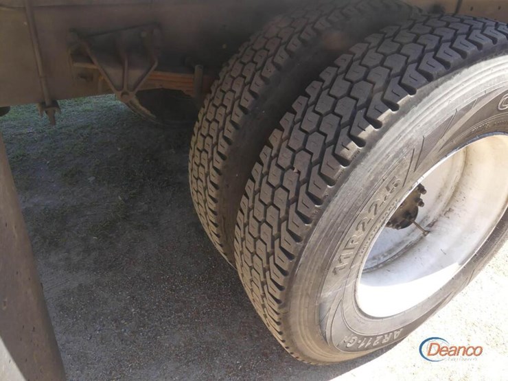 2008-international-durastar-4300-image-5