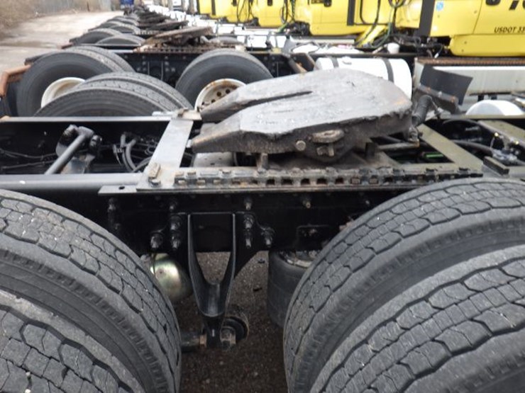 2016-international-8600-image-5